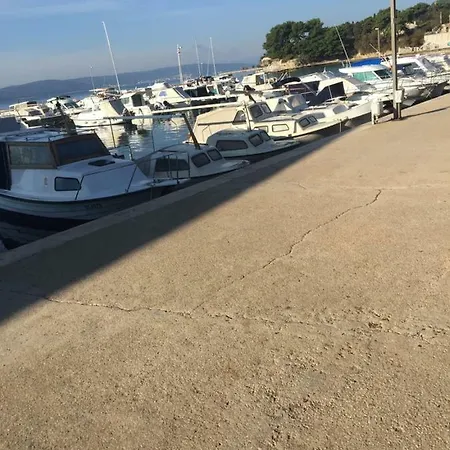 Апартаменти Iva *